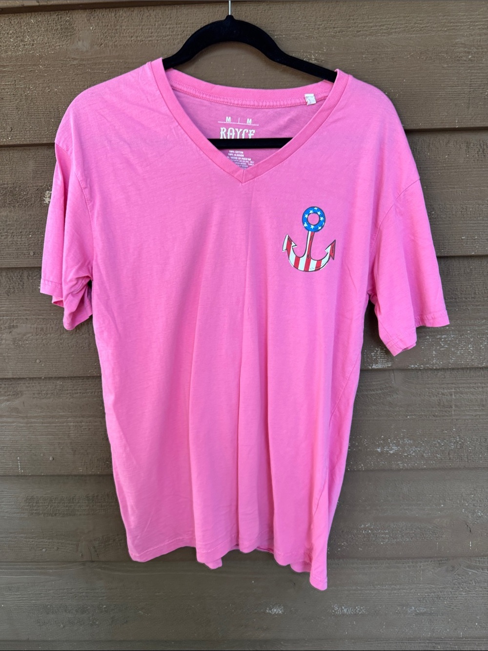 Royce Women's Pink “Merica”V-Neck Anchor Graphic Short Sleeve Tee size Medium